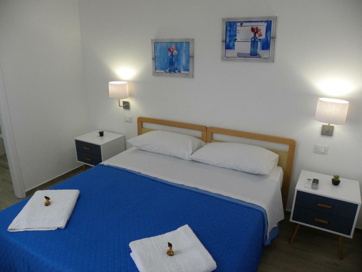 カステッランマーレ・デル・ゴルフォ Ibiscus Bed & Breakfast エクステリア 写真